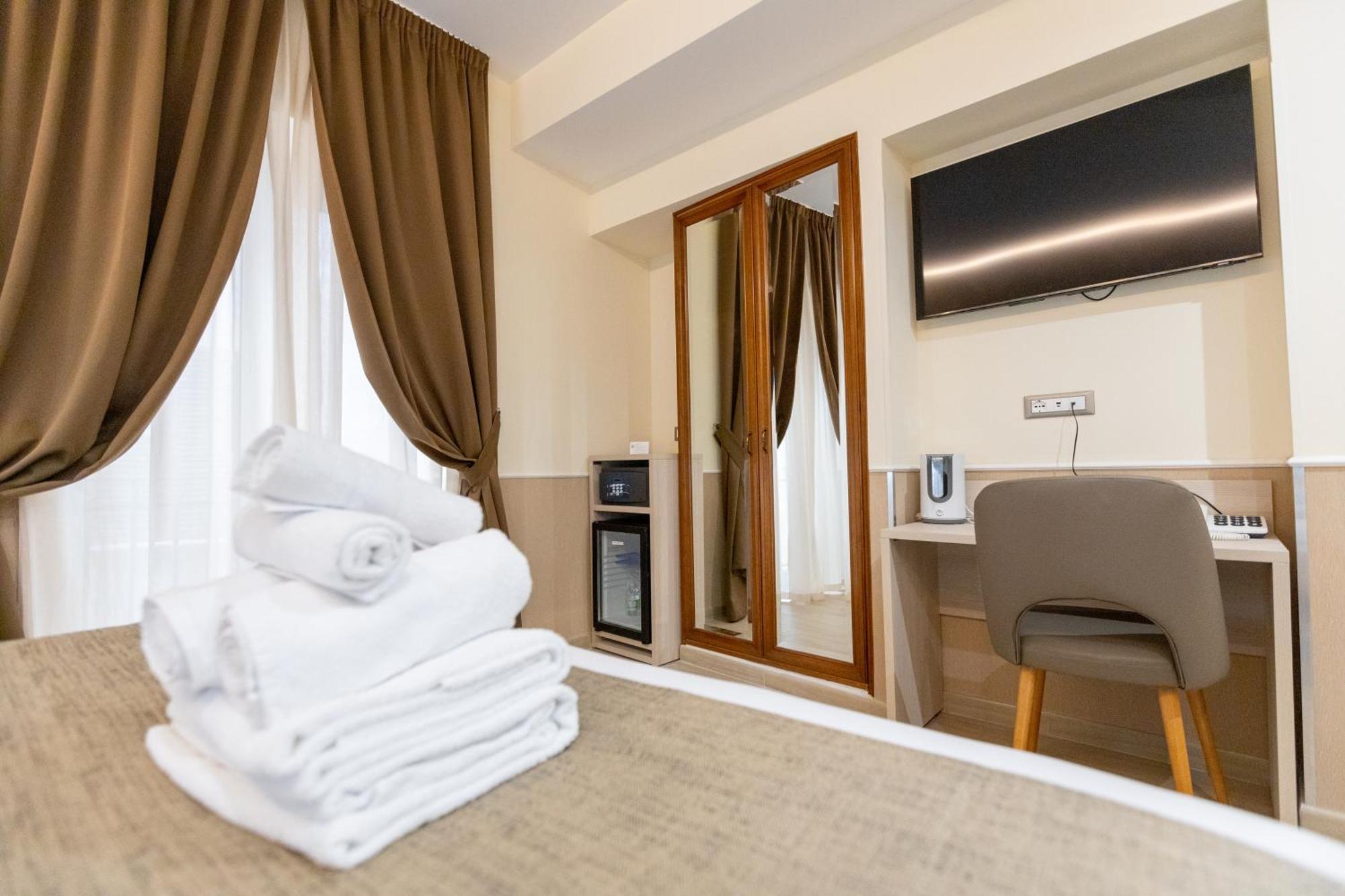 Hotel Maximus Rome Exterior photo